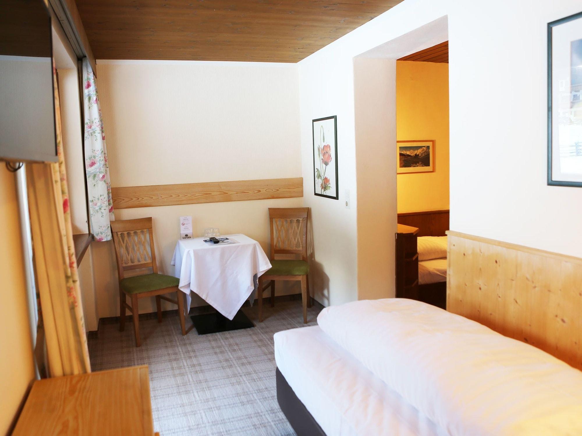 Gasthof Pension Madseiterhof トゥクス エクステリア 写真
