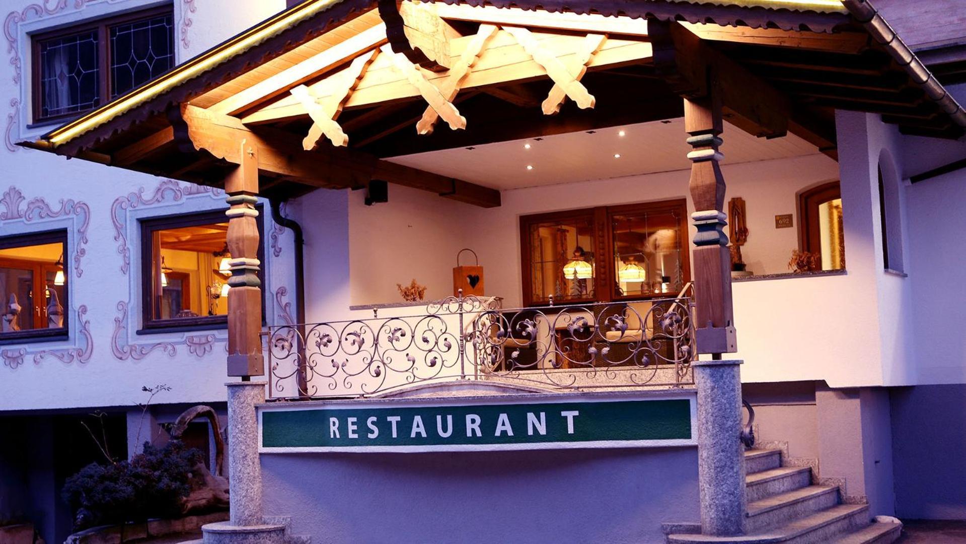 Gasthof Pension Madseiterhof トゥクス エクステリア 写真