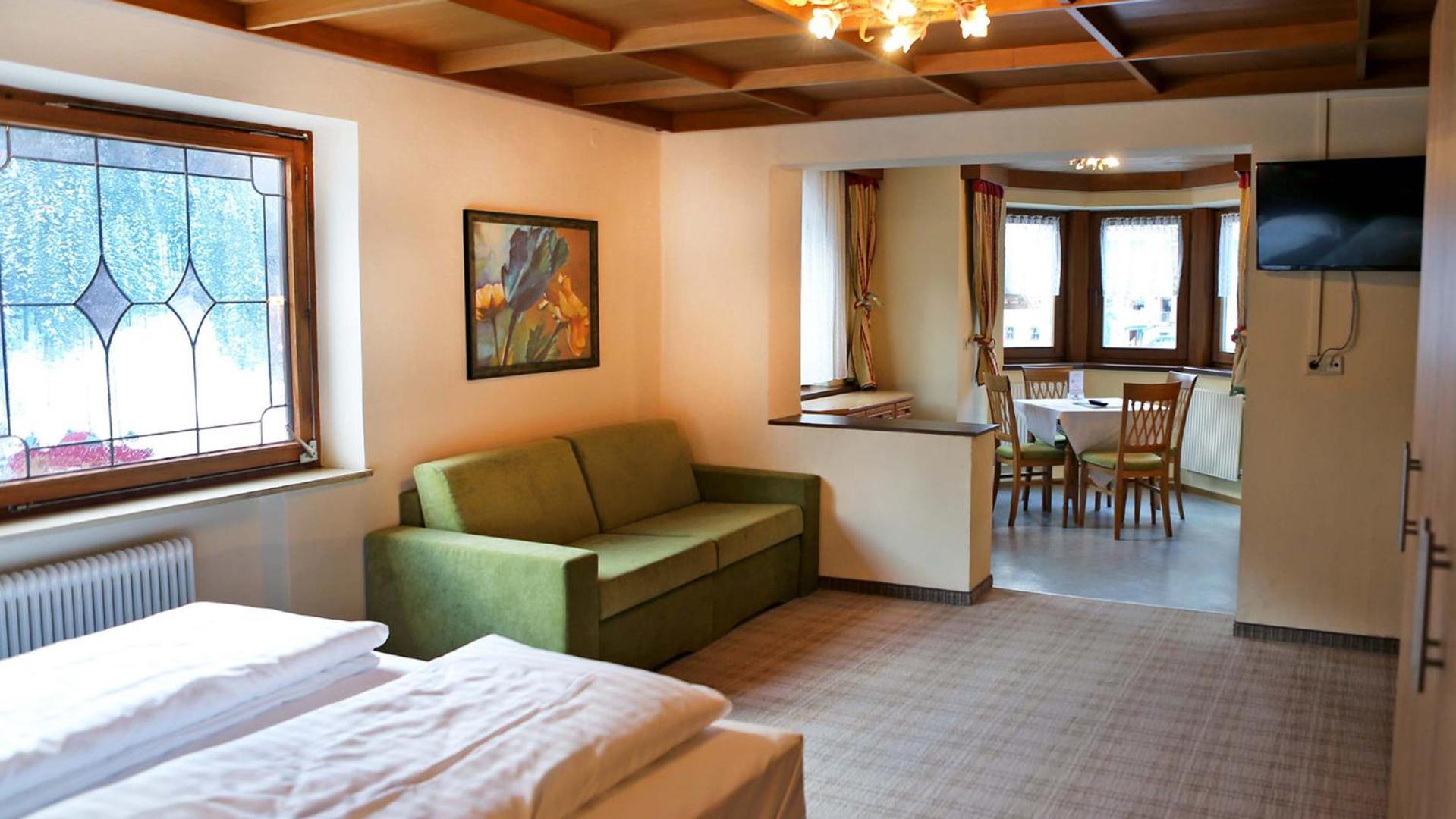 Gasthof Pension Madseiterhof トゥクス エクステリア 写真