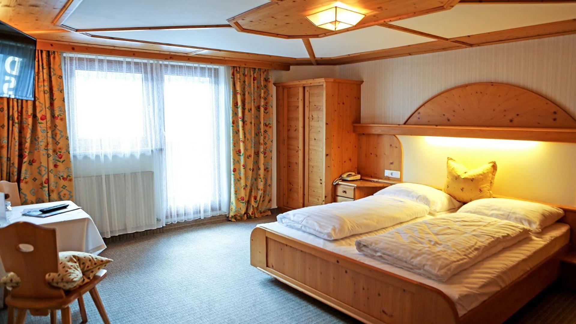 Gasthof Pension Madseiterhof トゥクス エクステリア 写真