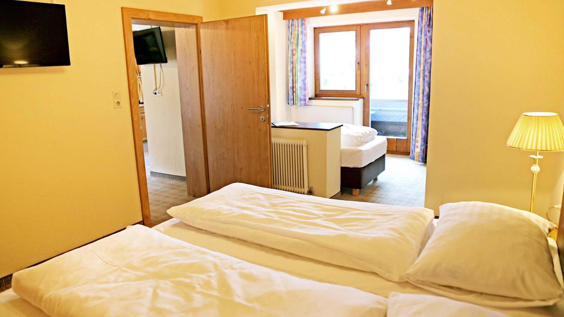 Gasthof Pension Madseiterhof トゥクス エクステリア 写真